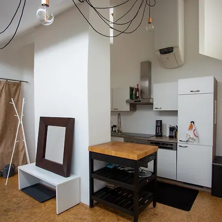 Cityview Apartment *